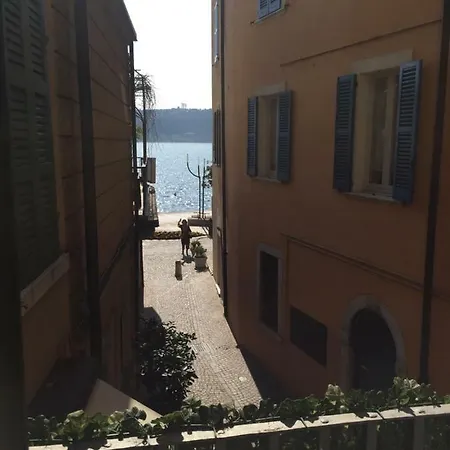 Al Golfo Salò