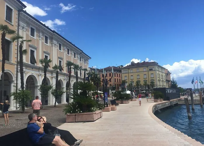 Al Golfo Salò